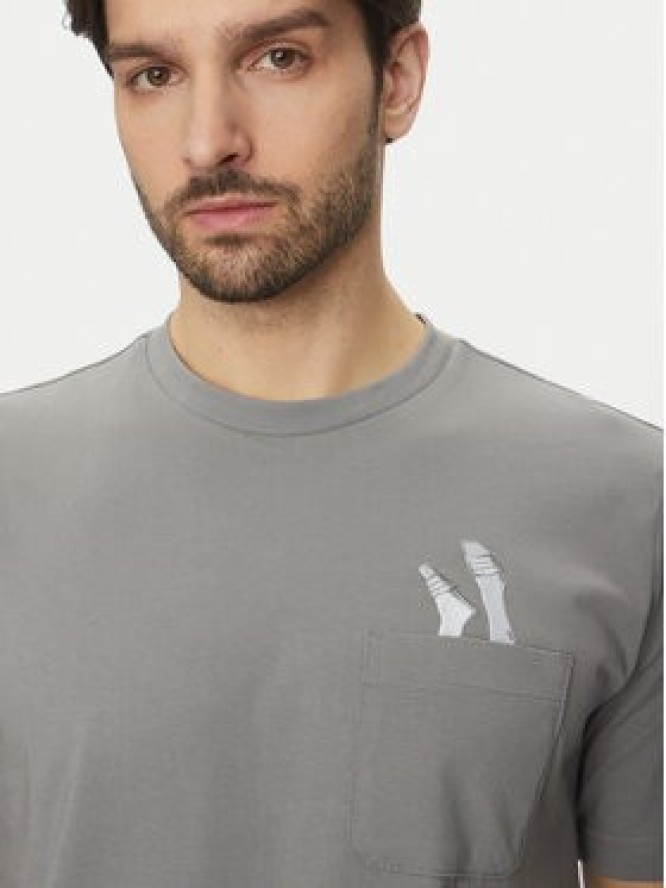 adidas T-Shirt Lounge Slides Graphic Pocket JC5284 Szary Regular Fit