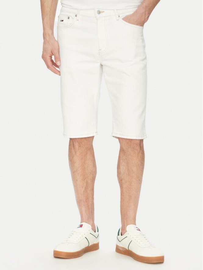 Tommy Jeans Szorty jeansowe Ryan DM0DM20956 Biały Regular Fit