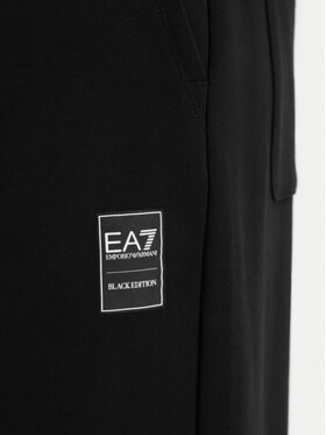 EA7 Emporio Armani Spodnie dresowe 7M002111 AF27201 UC001 Czarny Relaxed Fit