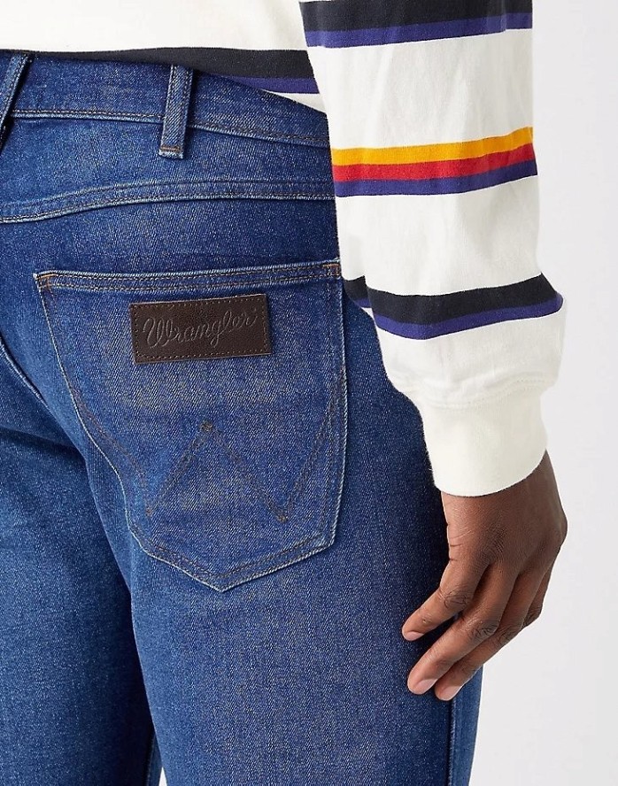 WRANGLER GREENSBORO MĘSKIE SPODNIE JEANSOWE MOUNTAIN SOUL W15QU822O 112321407