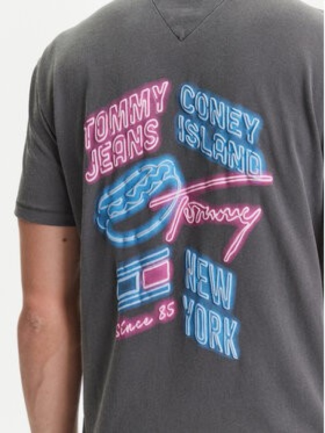 Tommy Jeans T-Shirt Novelty DM0DM21829 Szary Regular Fit