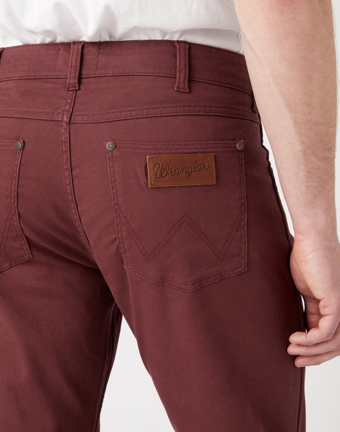 WRANGLER MĘSKIE SPODNIE MATERIAŁOWE GREENSBORO DAHLIA 112341468 W15Q016299