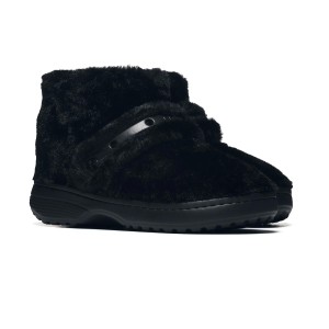 Kapcie Crocs CLASSIC UNFURGETTABLE BOOT 211743-060