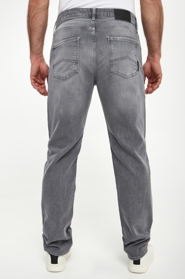 Jeansy męskie ARMANI EXCHANGE