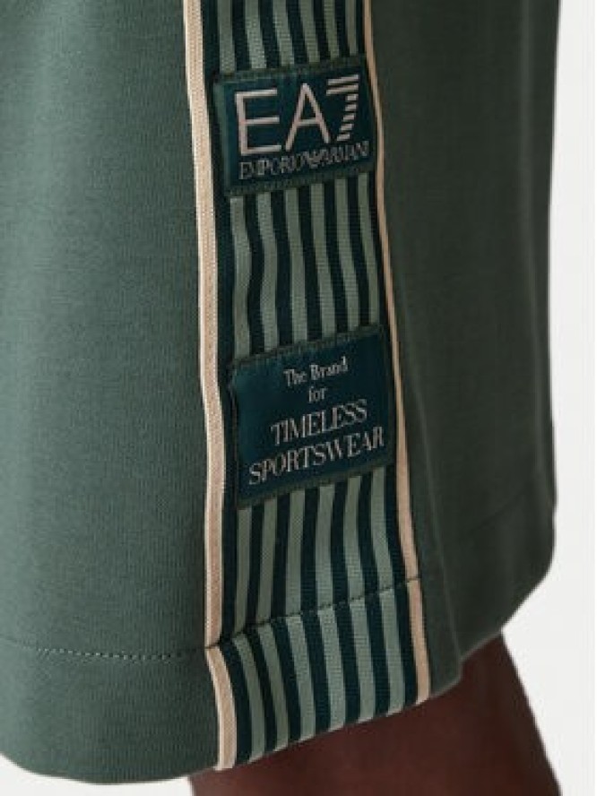 EA7 Emporio Armani Szorty sportowe 7M001501 AF12660 U7260 Zielony Regular Fit