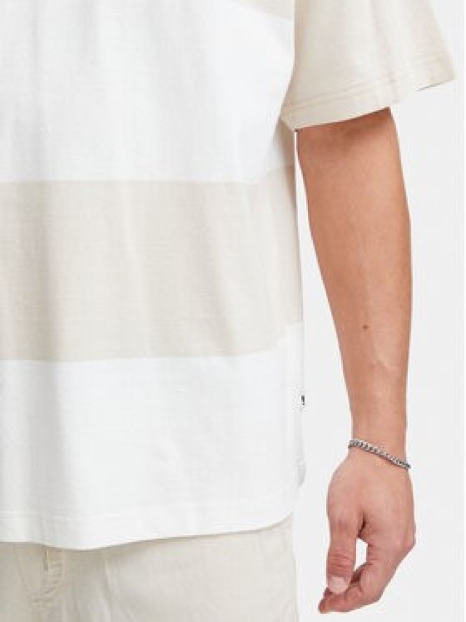 Solid T-Shirt Ijam 21108144 Beżowy Regular Fit