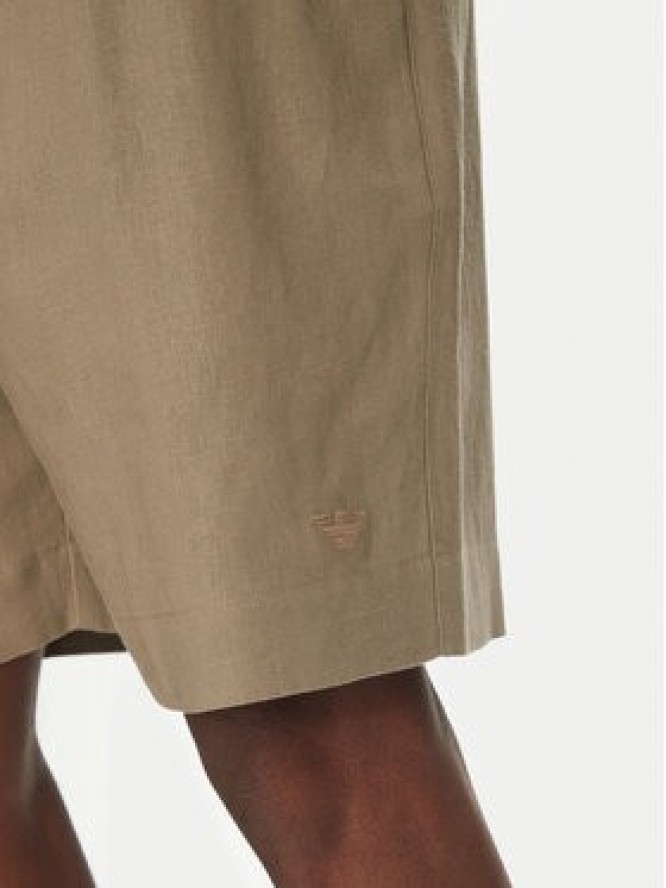 Emporio Armani Szorty materiałowe EM000681 AF12356 U6189 Brązowy Regular Fit