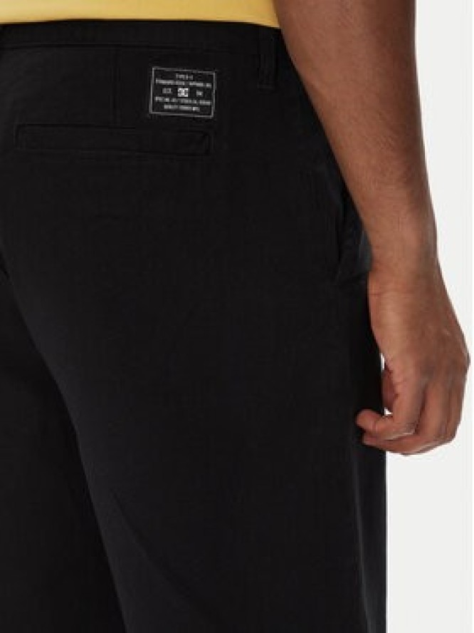 DC Shoes Szorty materiałowe Worker Relaxed ADYWS03087 Czarny Regular Fit