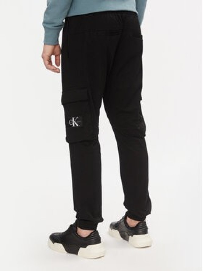 Calvin Klein Jeans Spodnie dresowe J30J324696 Czarny Skinny Fit