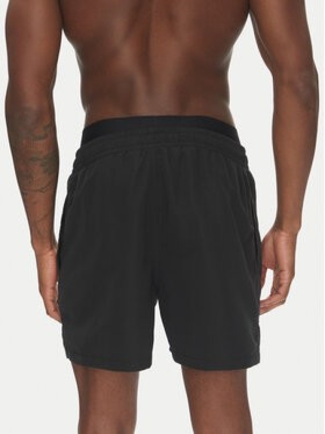 Emporio Armani Szorty kąpielowe EM000686 AF12329 UC001 Czarny Regular Fit