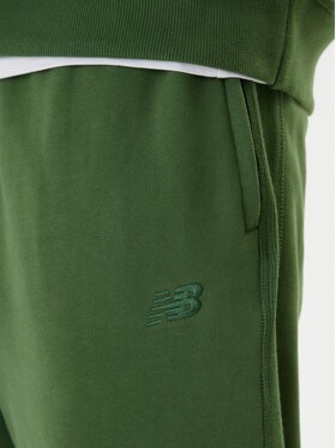 New Balance Spodnie dresowe MP41508 Zielony Relaxed Fit