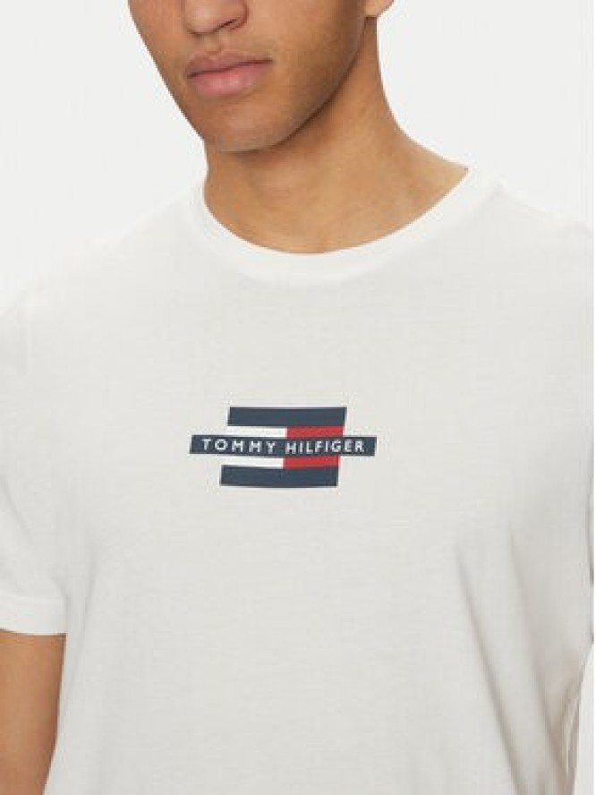 Tommy Hilfiger T-Shirt Flag Box MW0MW38636 Biały Regular Fit