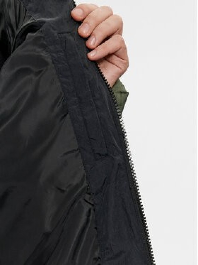 Calvin Klein Kurtka zimowa Crinkle K10K112227 Zielony Regular Fit