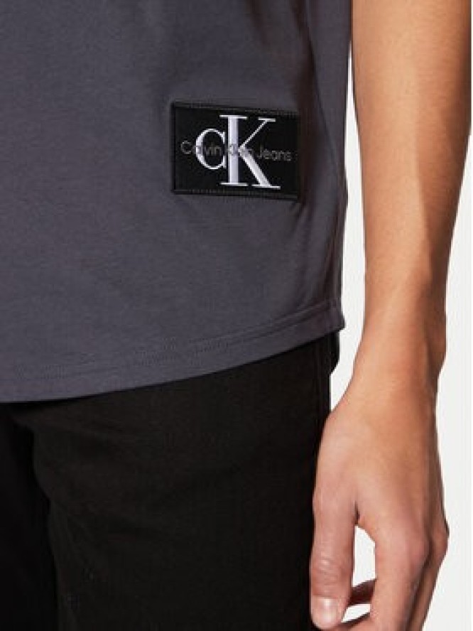 Calvin Klein Jeans T-Shirt J30J323482 Granatowy Regular Fit