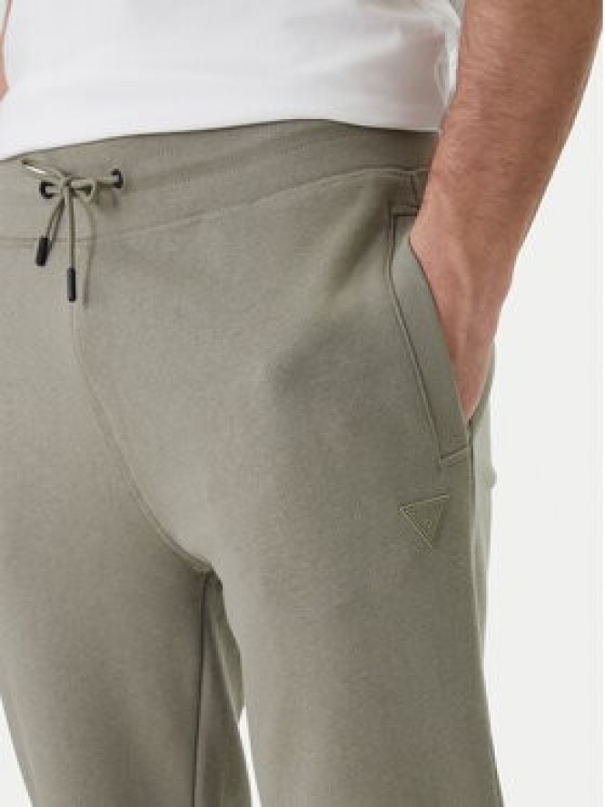 Guess Spodnie dresowe Z2YB22 KAIJ1 Zielony Regular Fit