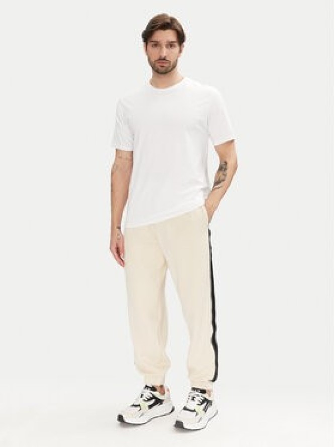 EA7 Emporio Armani Spodnie dresowe 7M000545 AF12660 U1079 Écru Modern Fit