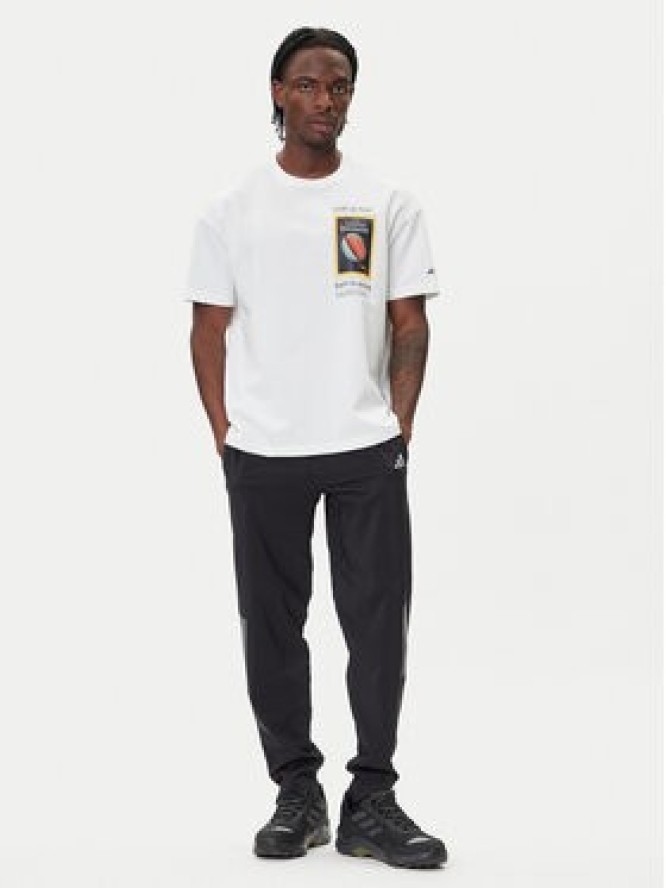 adidas T-Shirt National Geographic KC2349 Biały Loose Fit