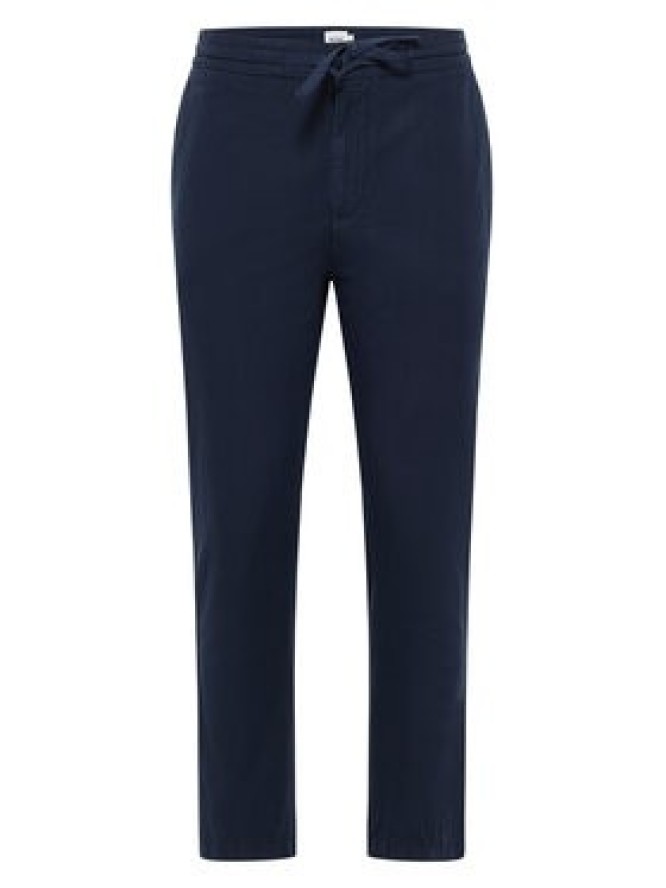 Mustang Chinosy Milano 1016436 Granatowy Tapered Fit
