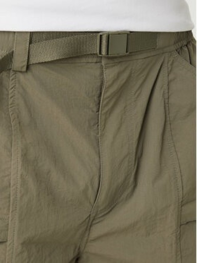 Guess Jeans Szorty materiałowe M6GDC8 WN362 Zielony Regular Fit