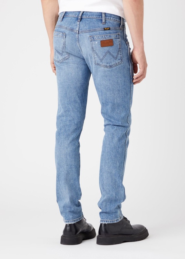 WRANGLER LARSTON MĘSKIE SPODNIE JEANSOWE LIGHT INDIGO W18S59X4E 112324511