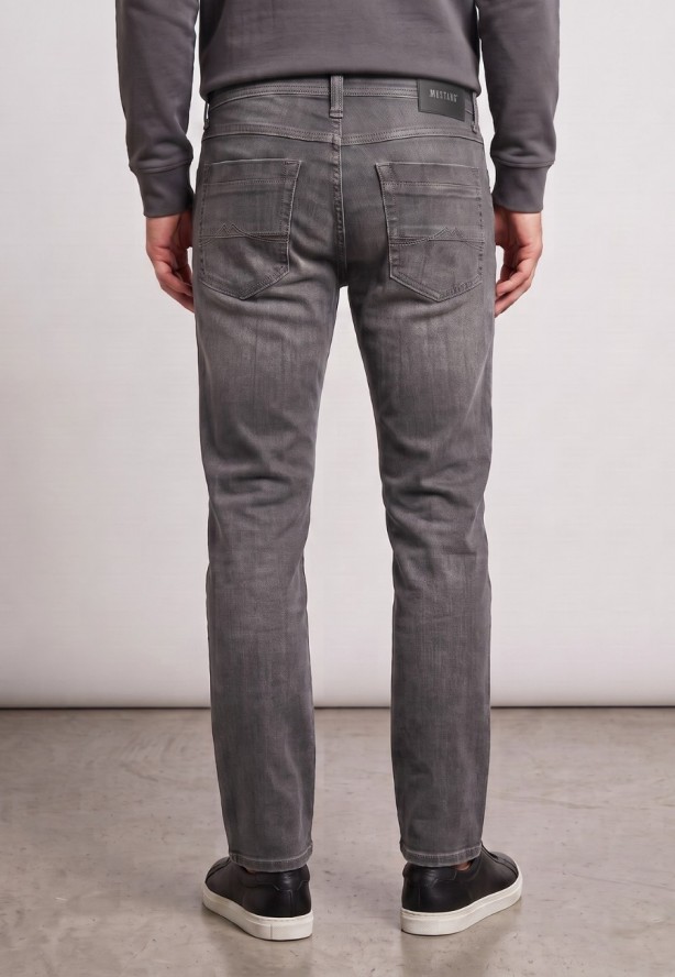 Męskie Spodnie Jeansowe Mustang Style Washington Straight Denim Black 1017689 4000 883