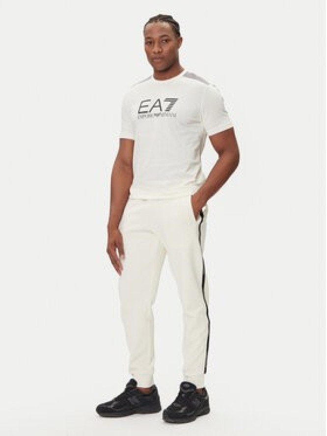 EA7 Emporio Armani T-Shirt 7M000961 AF10375 U1105 Beżowy Regular Fit