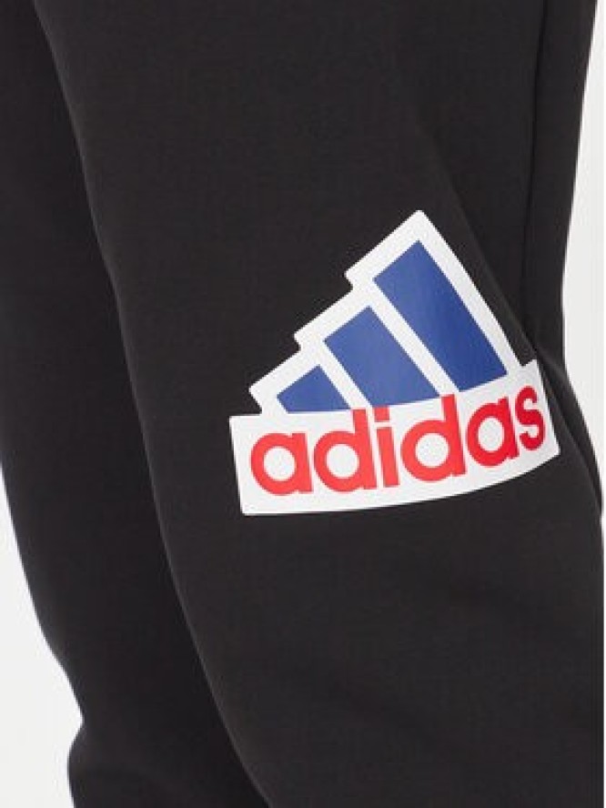 adidas Spodnie dresowe Future Icons Badge Of Sport IS3232 Czarny Regular Fit
