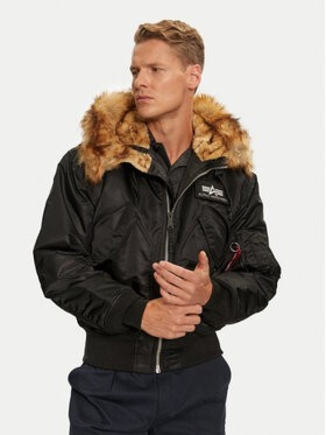 Alpha Industries Kurtka zimowa 113145 Czarny Regular Fit