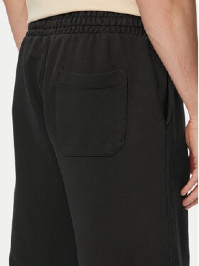 Guess Szorty materiałowe M6GD15 K3021 Czarny Regular Fit