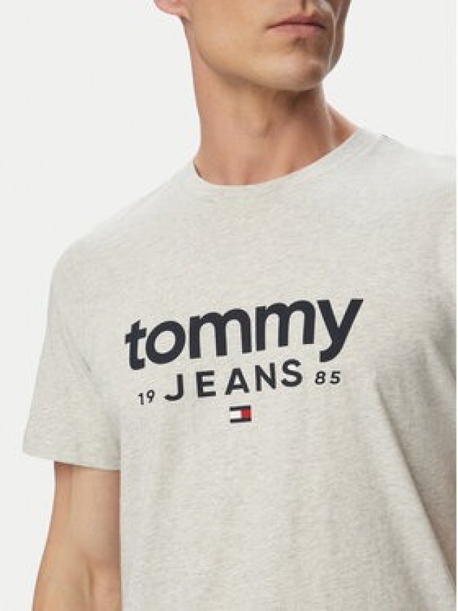 Tommy Jeans T-Shirt Graphic DM0DM23376 Szary jasny Slim Fit