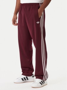 adidas Spodnie dresowe KE1651 Bordowy Regular Fit