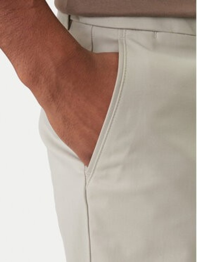 Calvin Klein Szorty materiałowe LV04LF622G Brązowy Slim Fit