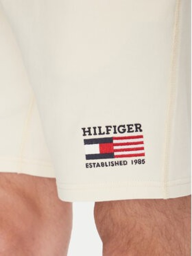 Tommy Hilfiger Szorty sportowe American MW0MW39862 Écru Regular Fit