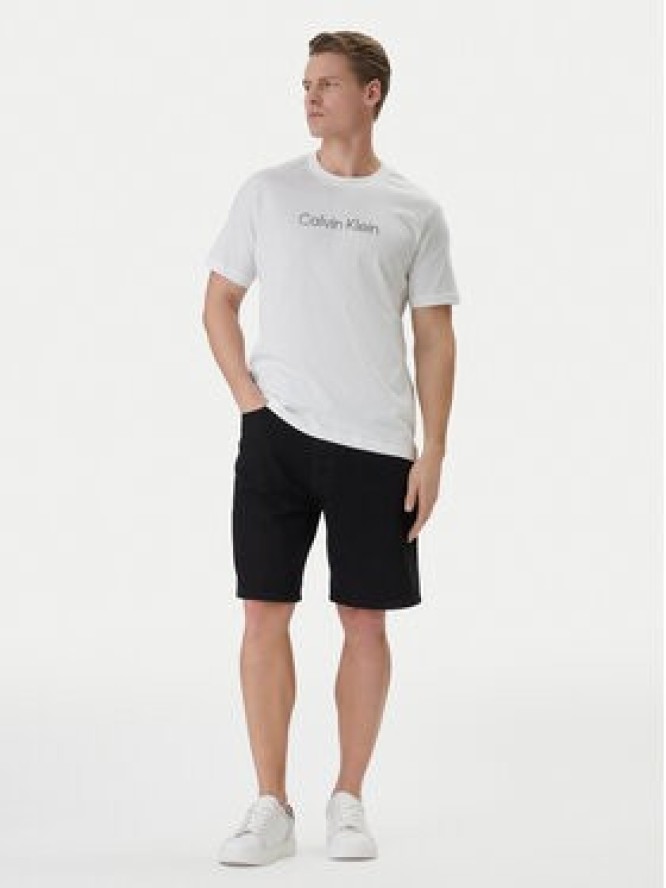 Calvin Klein Jeans Szorty jeansowe 90's LV04RF794G Czarny Slim Fit