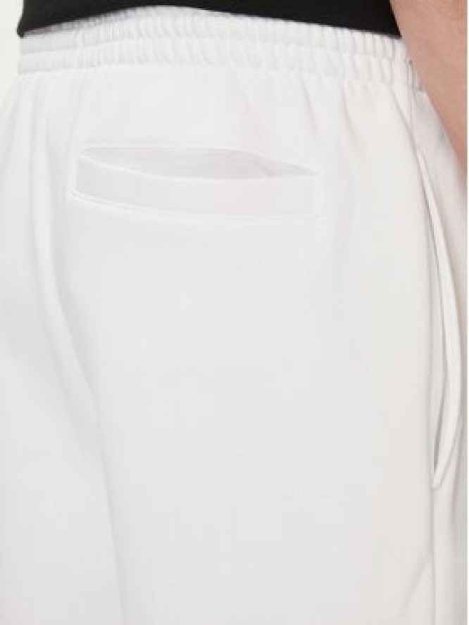 Lacoste Szorty sportowe GH9627 Biały Regular Fit