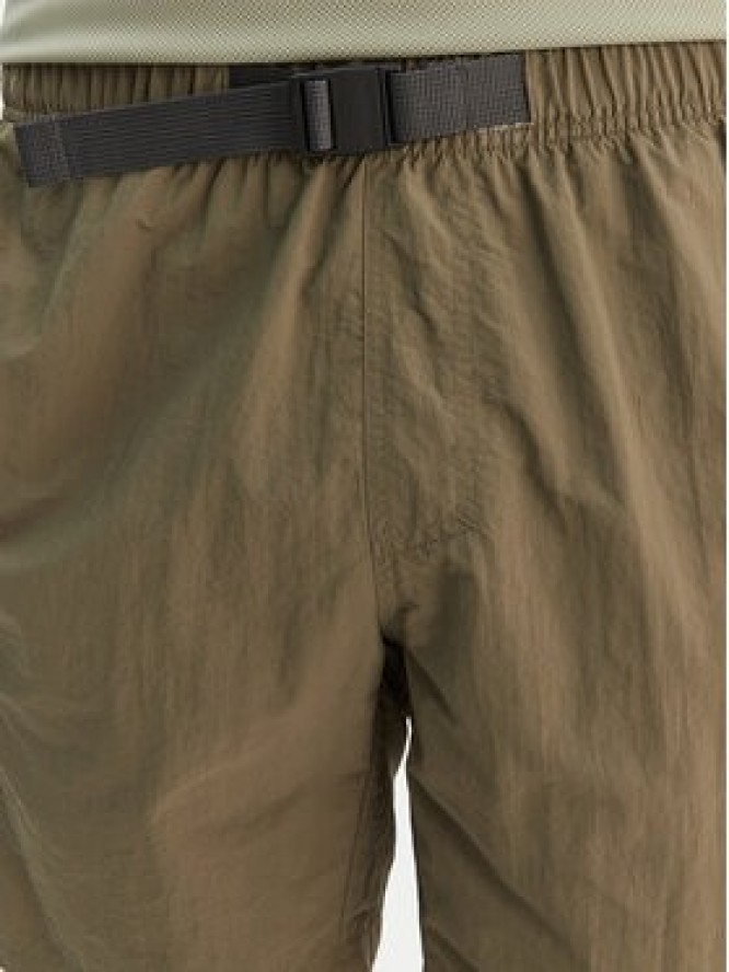 Columbia Szorty sportowe Mountaindale™ 2121471 Beżowy Regular Fit