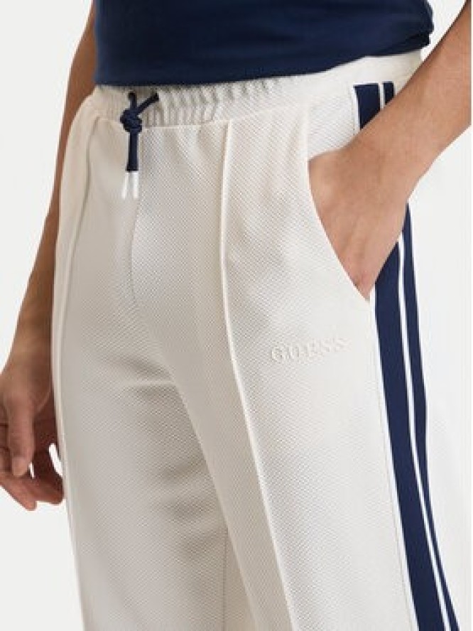 Guess Spodnie dresowe Z6GB14 K3211 Écru Regular Fit
