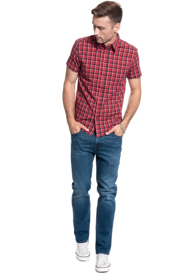 MĘSKA KOSZULA MATERIAŁOWA WRANGLER SS 1 PKT SHIRT FORMULA RED W5J11OXWO 112130161