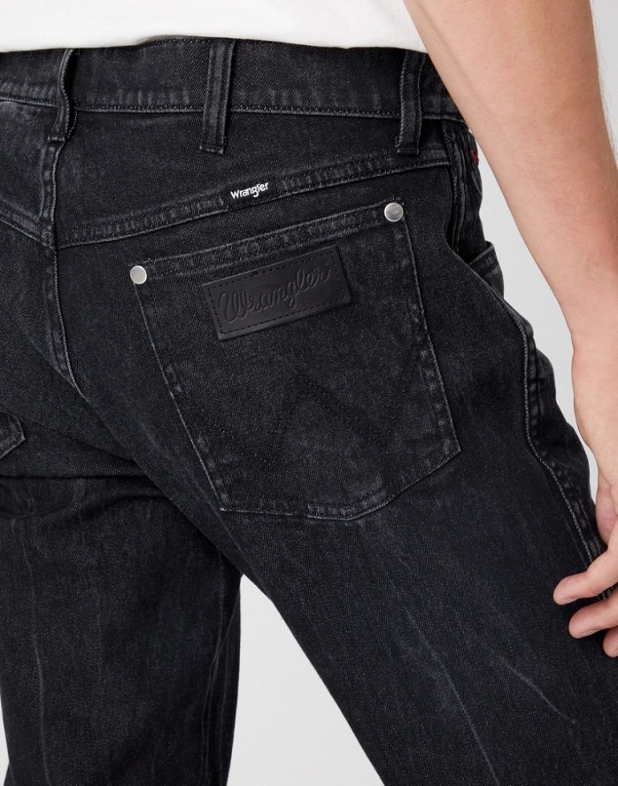 WRANGLER LARSTON MĘSKIE SPODNIE JEANSOWE JEANS BASS BLACK W18S3018O 112326029