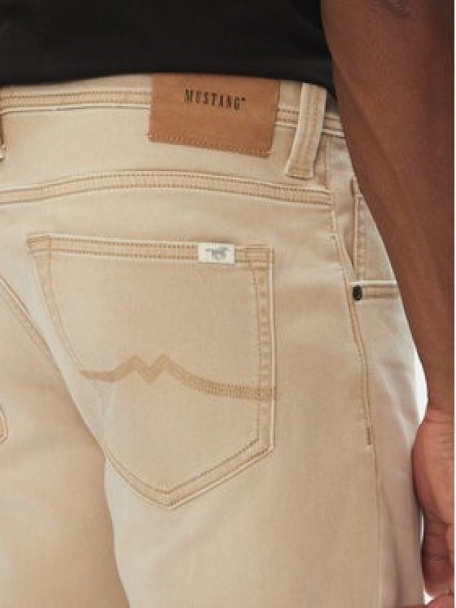 Mustang Szorty jeansowe Chicago Z 1016351 Beżowy Slim Fit