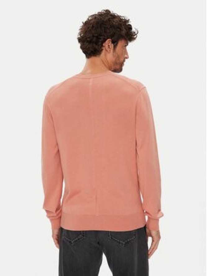 Calvin Klein Sweter LV040BM343 Koralowy Regular Fit