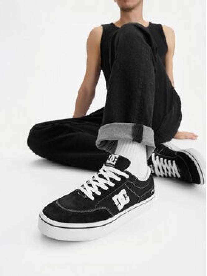 DC Shoes Tenisówki EO-MC-250623YX Czarny