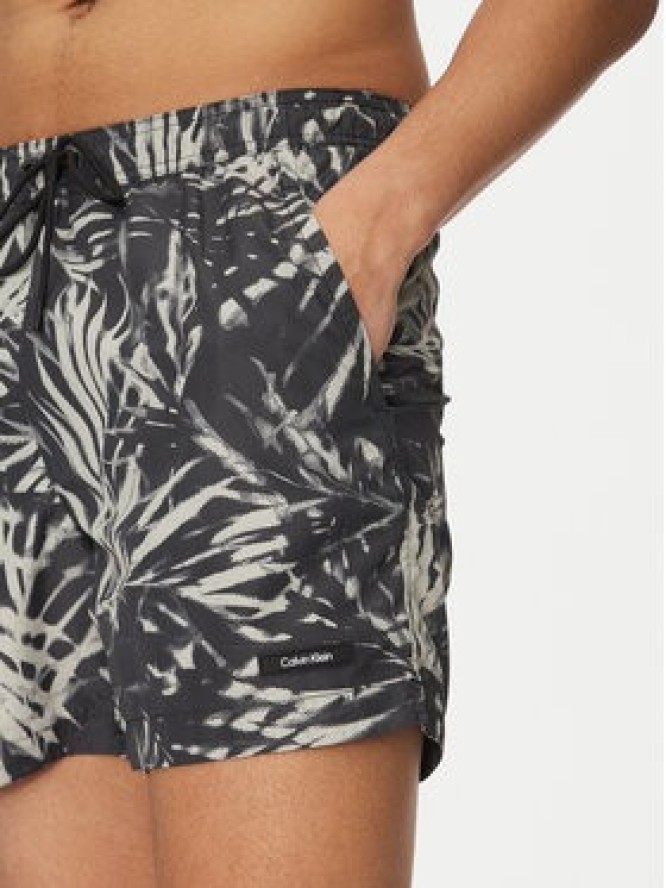 Calvin Klein Swimwear Szorty kąpielowe KM0KM01120 Czarny Regular Fit