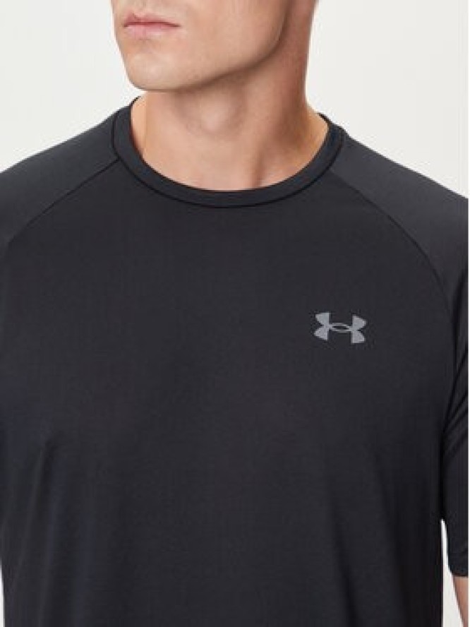 Under Armour T-Shirt 1326413 Czarny Regular Fit