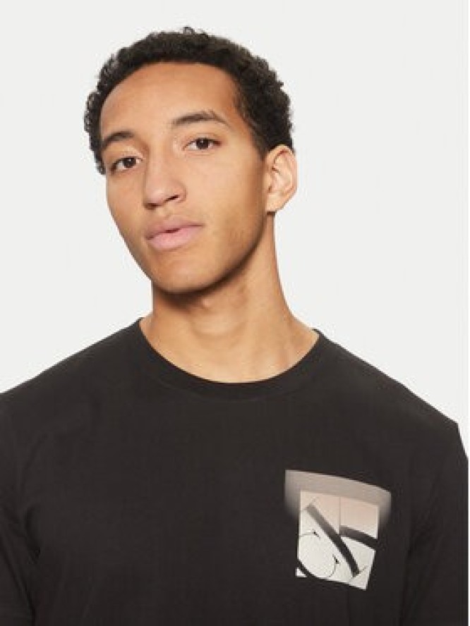 Calvin Klein Jeans T-Shirt Soft Box Monogram J30J327092 Czarny Regular Fit