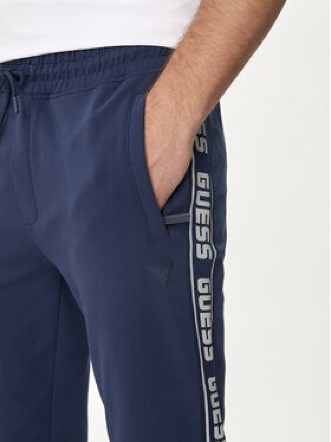 Guess Spodnie dresowe Z2YB19 K6ZS1 Granatowy Regular Fit
