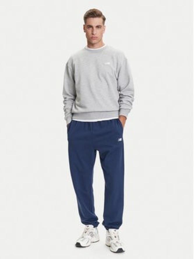 New Balance Spodnie dresowe Essentials MP41519 Granatowy Relaxed Fit