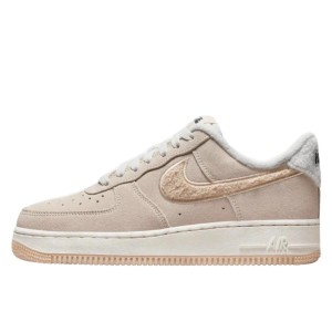 Buty do chodzenia dla dorosłych Air Force 1 Low ‘07 SE Sanddrift Gum Fleece