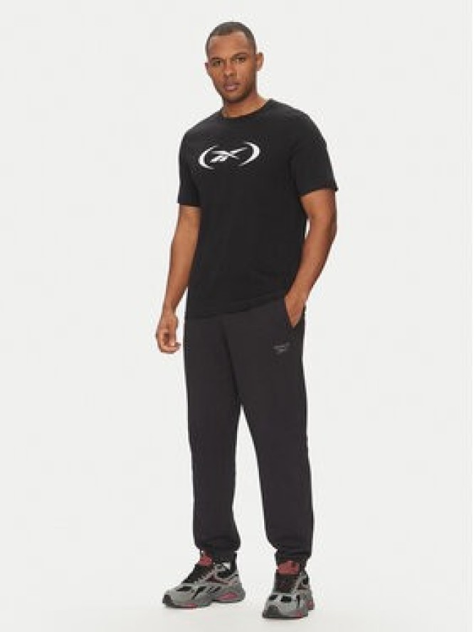 Reebok T-Shirt 100214159 Czarny Regular Fit