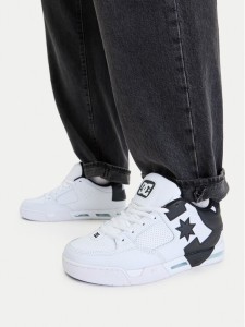 DC Shoes Sneakersy EO-DC COMMAND DC02220102 Biały
